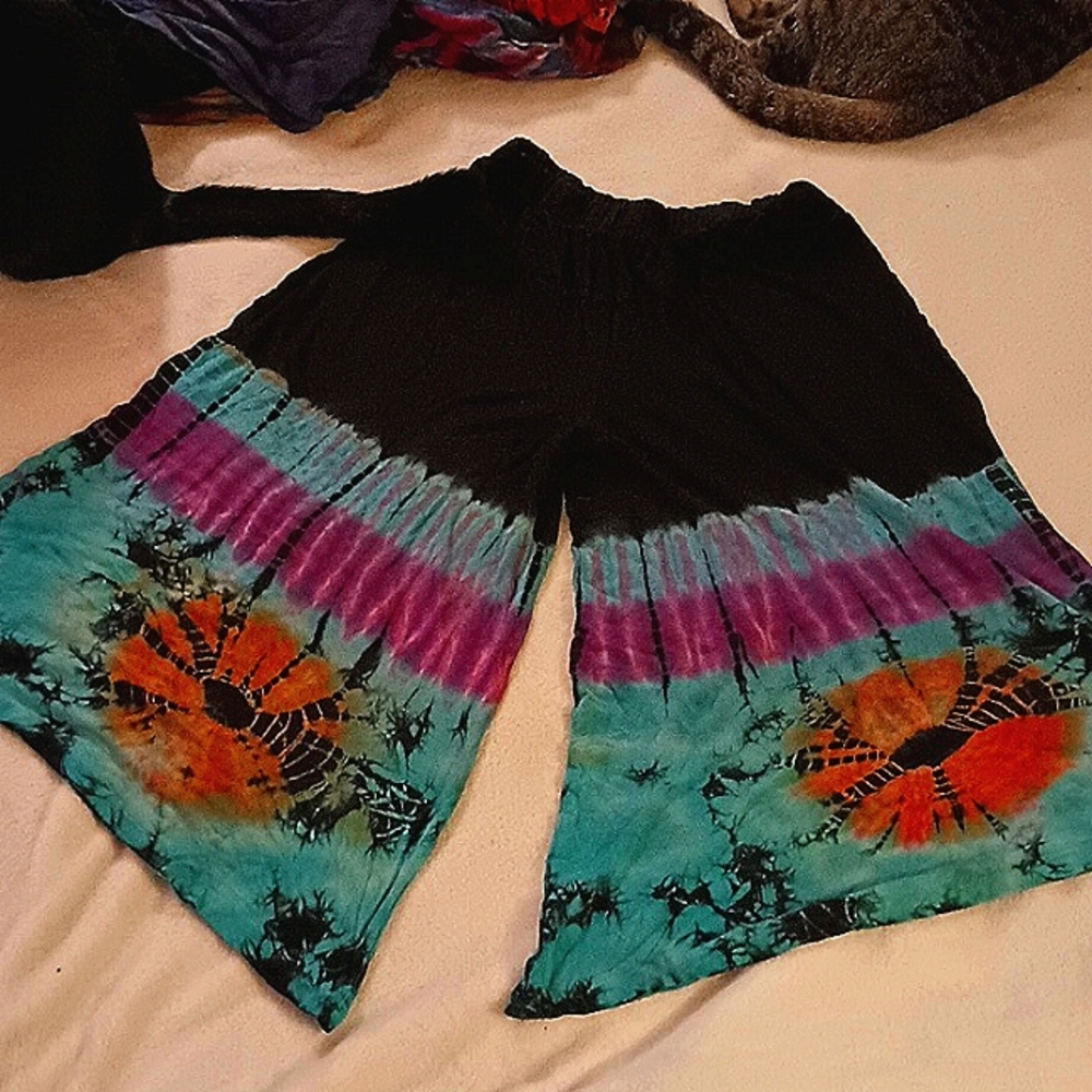 Tie Dyed Cropped Pants